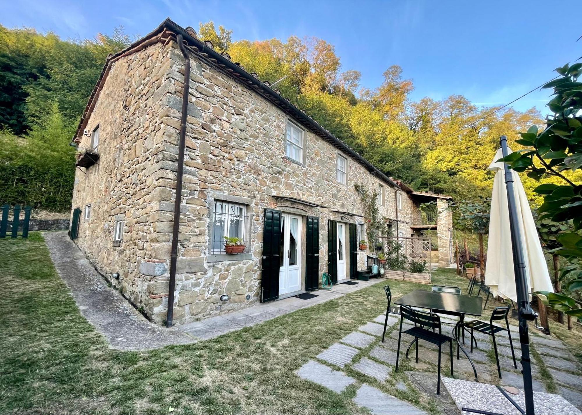 Вілла La Casa In Valli 35 Баньї-ді-Лукка Екстер'єр фото